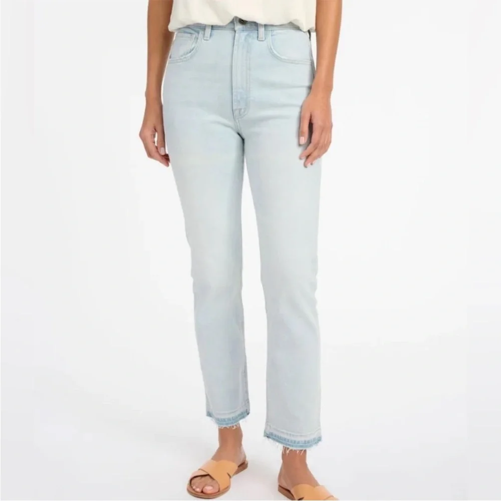 Splendid 29 Jeans Easy Slim Release Hem Crop Jean light wash NWT - Picture 1 of 11